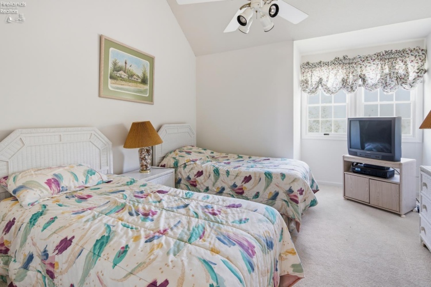 10961 Bay Point Drive, Marblehead, 43440, 2 Bedrooms Bedrooms, ,3 BathroomsBathrooms,Residential,For Sale,Bay Point,20261611