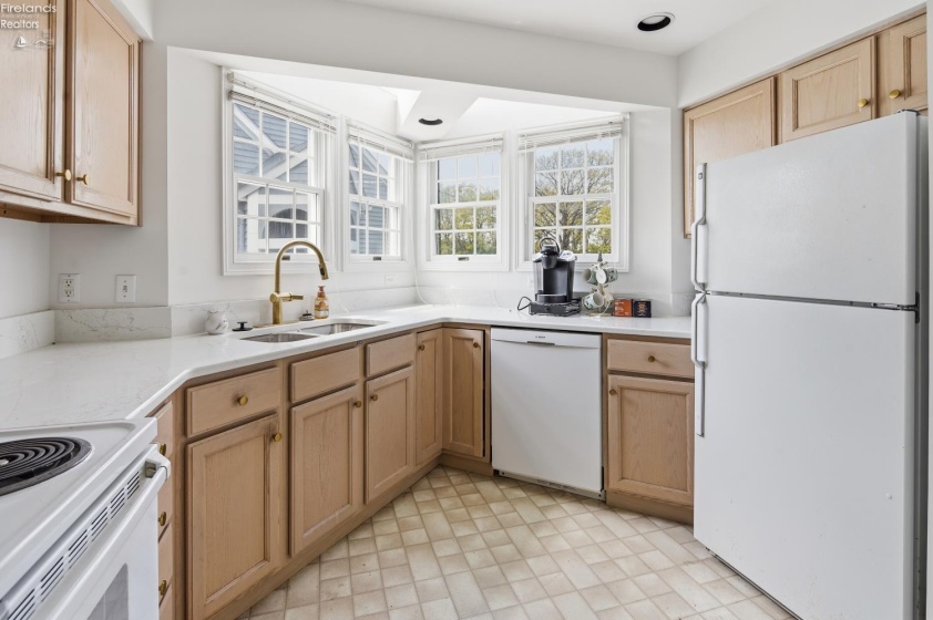 10961 Bay Point Drive, Marblehead, 43440, 2 Bedrooms Bedrooms, ,3 BathroomsBathrooms,Residential,For Sale,Bay Point,20261611