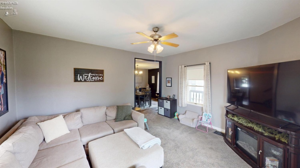 1222 Napoleon Street, Fremont, 43420, 3 Bedrooms Bedrooms, ,2 BathroomsBathrooms,Residential,For Sale,Napoleon,20261653