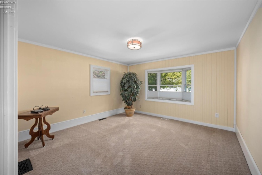 430 Vine Avenue, Lakeside, 43440, 4 Bedrooms Bedrooms, ,3 BathroomsBathrooms,Residential,For Sale,Vine,20261654