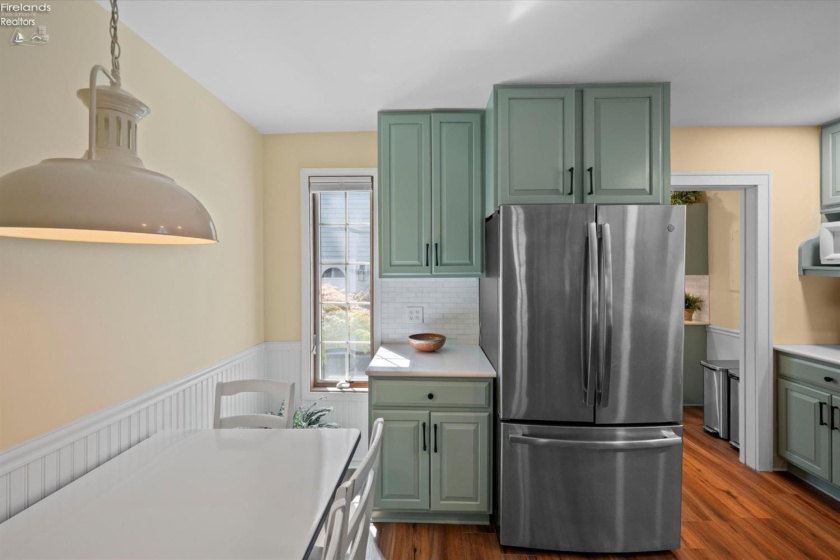 430 Vine Avenue, Lakeside, 43440, 4 Bedrooms Bedrooms, ,3 BathroomsBathrooms,Residential,For Sale,Vine,20261654