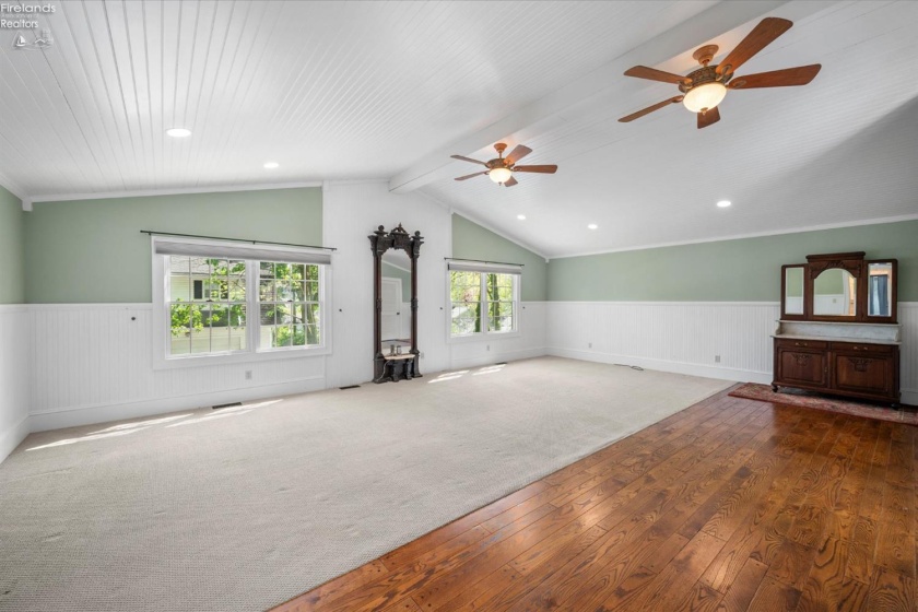 430 Vine Avenue, Lakeside, 43440, 4 Bedrooms Bedrooms, ,3 BathroomsBathrooms,Residential,For Sale,Vine,20261654