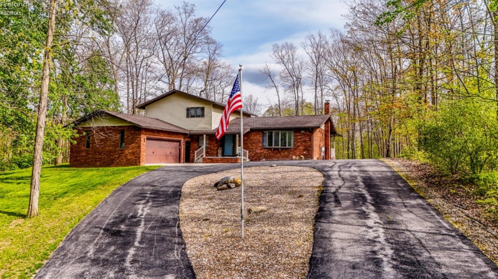 376 Twin Bay Trail, Willard, 44890, 3 Bedrooms Bedrooms, ,3 BathroomsBathrooms,Residential,For Sale,Twin Bay,20261642