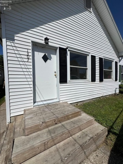 1307 Stone Street, Sandusky, 44870, 3 Bedrooms Bedrooms, ,1 BathroomBathrooms,Residential,For Sale,Stone,20261668