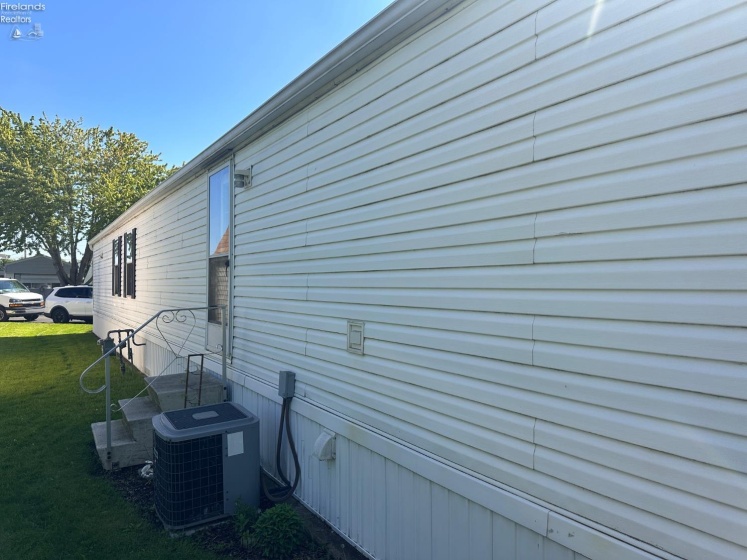 8175 North Shore Boulevard, Marblehead, 43440, 2 Bedrooms Bedrooms, ,1 BathroomBathrooms,Residential,For Sale,North Shore,20261669
