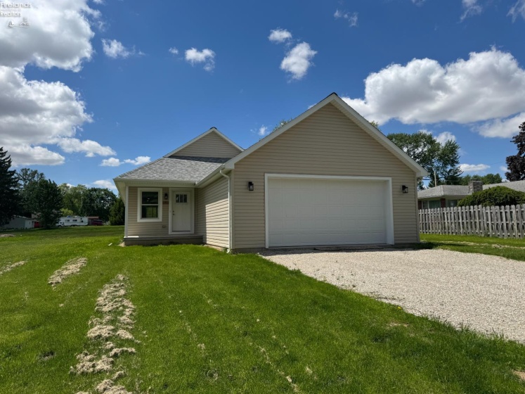 91 Elwood Street, Tiffin, 44883, 3 Bedrooms Bedrooms, ,2 BathroomsBathrooms,Residential,For Sale,Elwood,20261660