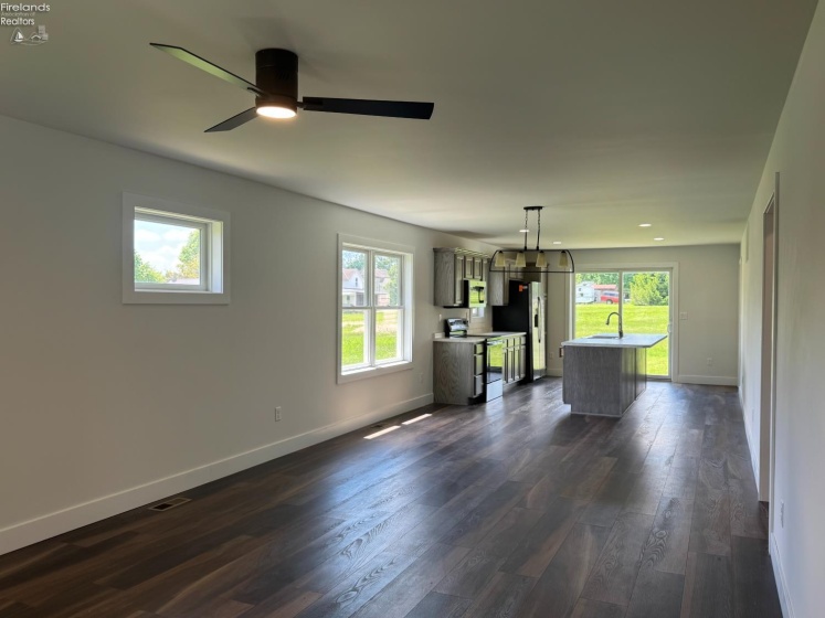 91 Elwood Street, Tiffin, 44883, 3 Bedrooms Bedrooms, ,2 BathroomsBathrooms,Residential,For Sale,Elwood,20261660