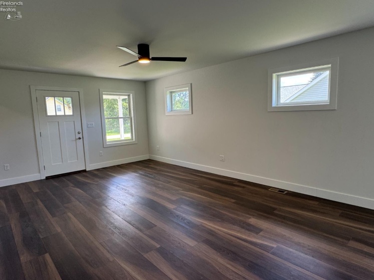 91 Elwood Street, Tiffin, 44883, 3 Bedrooms Bedrooms, ,2 BathroomsBathrooms,Residential,For Sale,Elwood,20261660