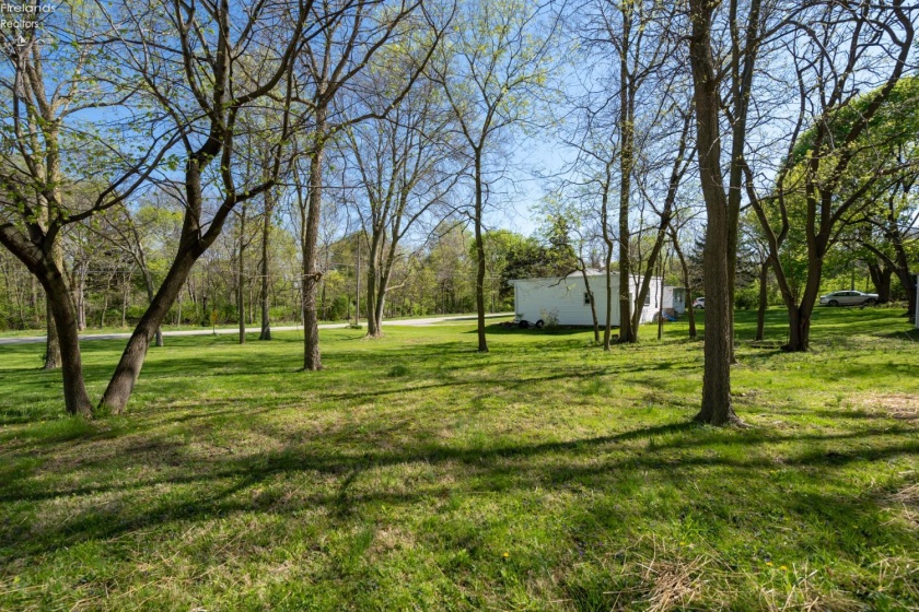 4528 Weyhe Road, Port Clinton, 43452, 3 Bedrooms Bedrooms, ,1 BathroomBathrooms,Residential,For Sale,Weyhe,20261460