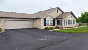 2749 Canterbury Circle, Port Clinton, 43452, 2 Bedrooms Bedrooms, ,2 BathroomsBathrooms,Residential,For Sale,Canterbury,20261550