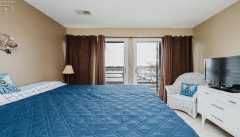 216 Clinton Reef, Port Clinton, 43452, 1 Bedroom Bedrooms, ,1 BathroomBathrooms,Residential,For Sale,Clinton Reef,20261666