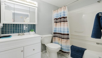 216 Clinton Reef, Port Clinton, 43452, 1 Bedroom Bedrooms, ,1 BathroomBathrooms,Residential,For Sale,Clinton Reef,20261666