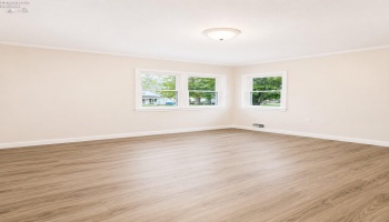 522 3rd Street, Port Clinton, 43452, 2 Bedrooms Bedrooms, ,2 BathroomsBathrooms,Residential,For Sale,3rd,20261545