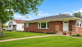 522 3rd Street, Port Clinton, 43452, 2 Bedrooms Bedrooms, ,2 BathroomsBathrooms,Residential,For Sale,3rd,20261545