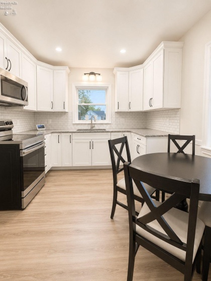 522 3rd Street, Port Clinton, 43452, 2 Bedrooms Bedrooms, ,2 BathroomsBathrooms,Residential,For Sale,3rd,20261545