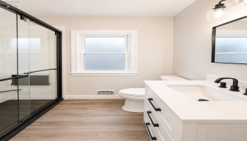 522 3rd Street, Port Clinton, 43452, 2 Bedrooms Bedrooms, ,2 BathroomsBathrooms,Residential,For Sale,3rd,20261545
