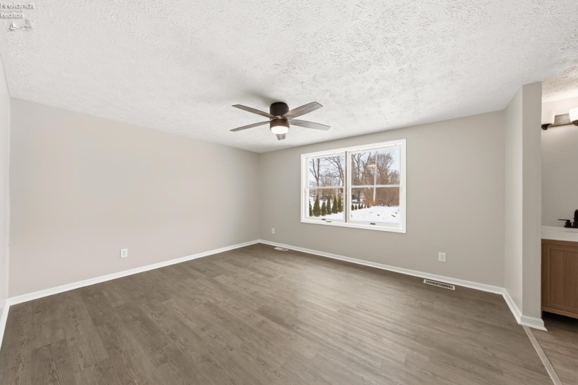 4864 Muggy Road, Port Clinton, 43452, 4 Bedrooms Bedrooms, ,3 BathroomsBathrooms,Residential For Lease,For Lease,Muggy,20261681