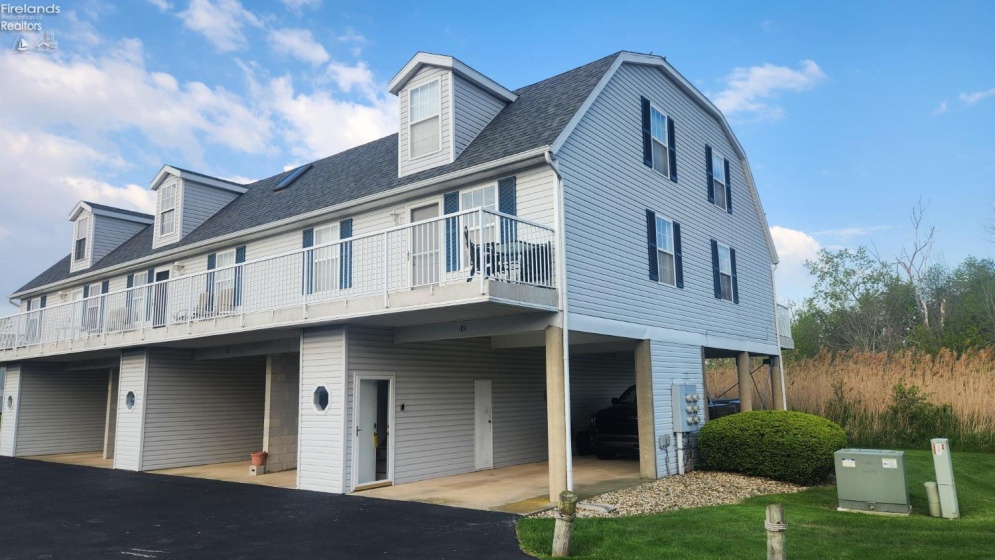 49 Schooner Point Drive, Port Clinton, 43452, 2 Bedrooms Bedrooms, ,2 BathroomsBathrooms,Residential,For Sale,Schooner Point,20261682