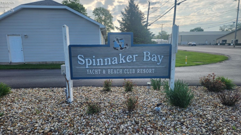 49 Schooner Point Drive, Port Clinton, 43452, 2 Bedrooms Bedrooms, ,2 BathroomsBathrooms,Residential,For Sale,Schooner Point,20261682