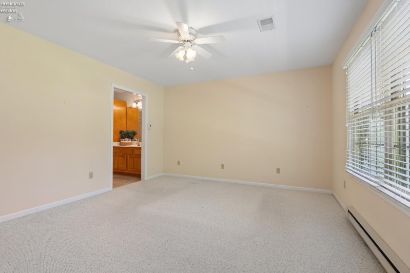 2111 Lakefield Drive, Huron, 44839, 2 Bedrooms Bedrooms, ,2 BathroomsBathrooms,Residential,For Sale,Lakefield,20261686
