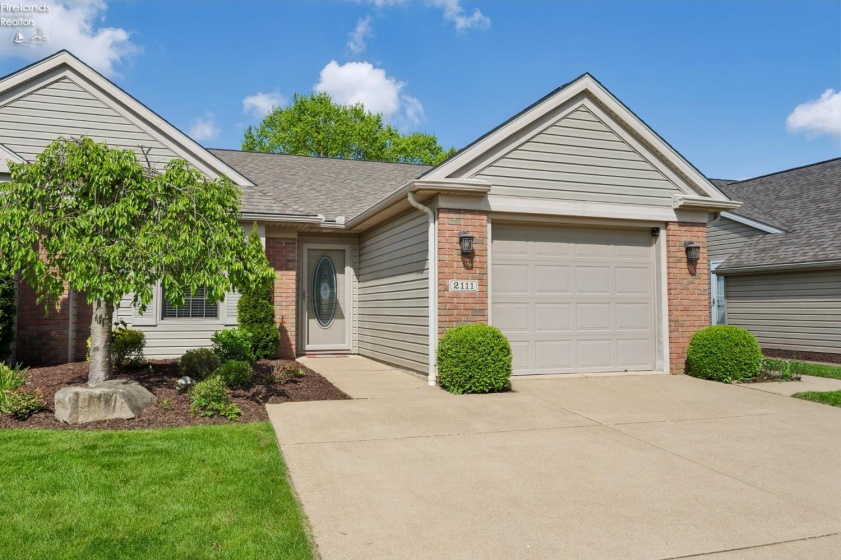 2111 Lakefield Drive, Huron, 44839, 2 Bedrooms Bedrooms, ,2 BathroomsBathrooms,Residential,For Sale,Lakefield,20261686