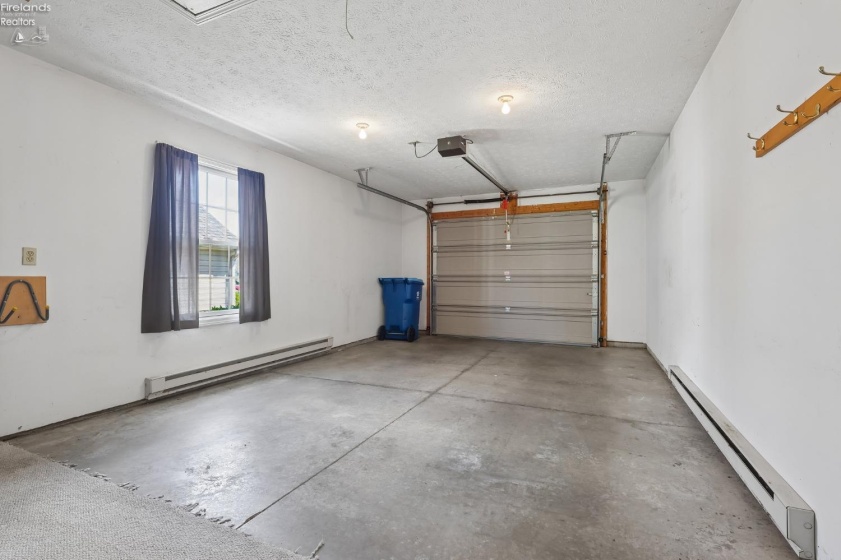 2111 Lakefield Drive, Huron, 44839, 2 Bedrooms Bedrooms, ,2 BathroomsBathrooms,Residential,For Sale,Lakefield,20261686