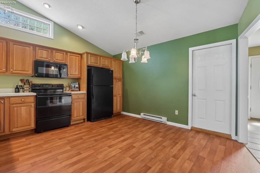 2111 Lakefield Drive, Huron, 44839, 2 Bedrooms Bedrooms, ,2 BathroomsBathrooms,Residential,For Sale,Lakefield,20261686