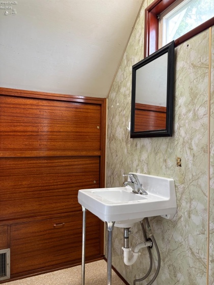 616 Meigs Street, Sandusky, 44870, 4 Bedrooms Bedrooms, ,2 BathroomsBathrooms,Residential,For Sale,Meigs,20261695