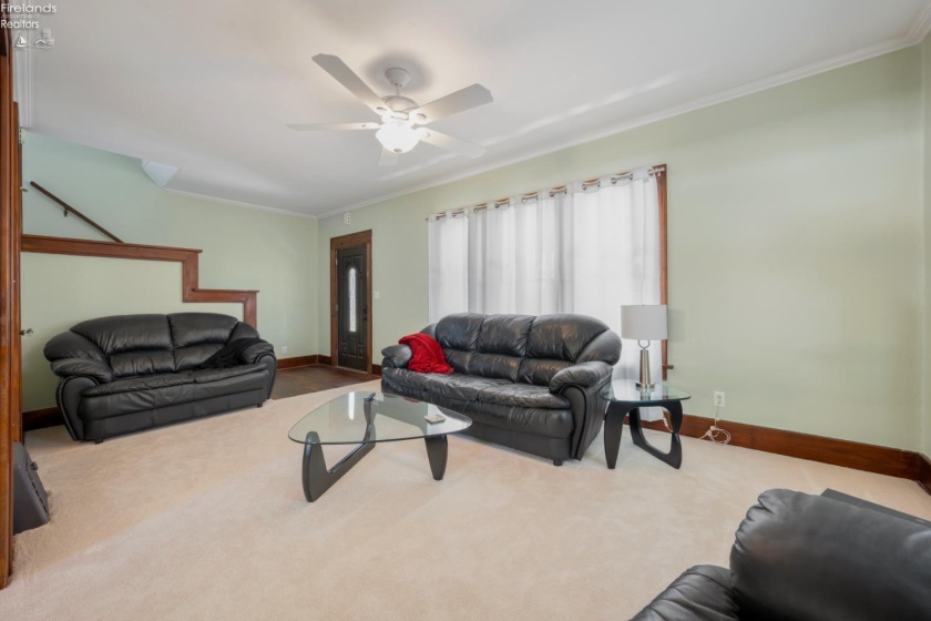 403 4th Street, Port Clinton, 43452, 4 Bedrooms Bedrooms, ,2 BathroomsBathrooms,Residential,For Sale,4th,20261685