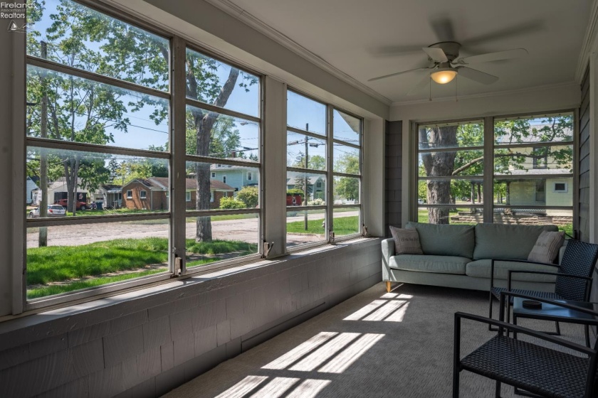 403 4th Street, Port Clinton, 43452, 4 Bedrooms Bedrooms, ,2 BathroomsBathrooms,Residential,For Sale,4th,20261685