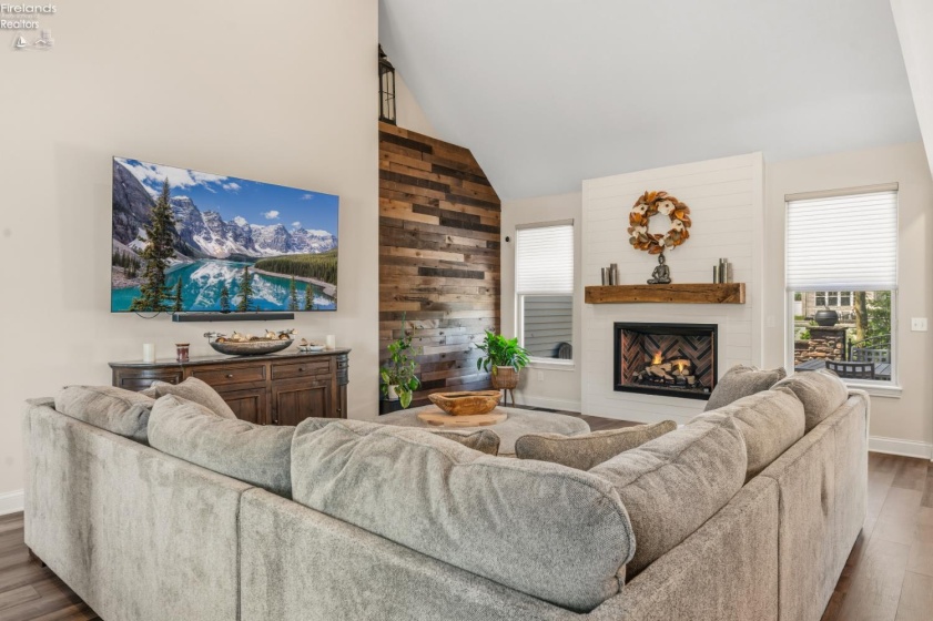 2580 Fairfield Drive, Avon, 44011, 3 Bedrooms Bedrooms, ,3 BathroomsBathrooms,Residential,For Sale,Fairfield,20261694
