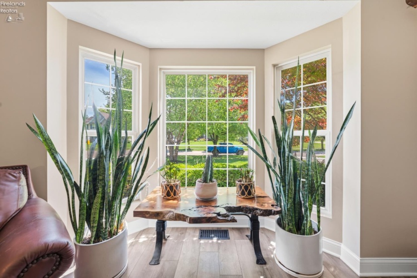 2580 Fairfield Drive, Avon, 44011, 3 Bedrooms Bedrooms, ,3 BathroomsBathrooms,Residential,For Sale,Fairfield,20261694