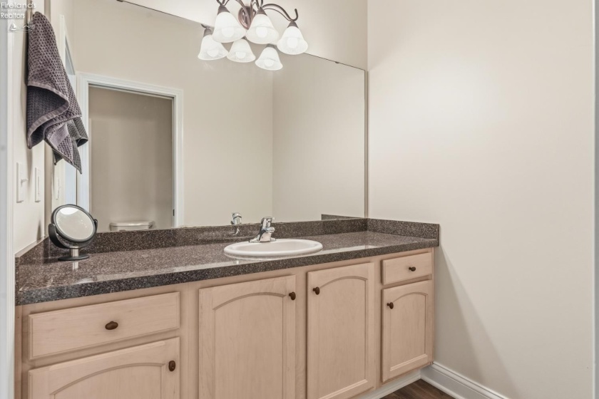 2580 Fairfield Drive, Avon, 44011, 3 Bedrooms Bedrooms, ,3 BathroomsBathrooms,Residential,For Sale,Fairfield,20261694