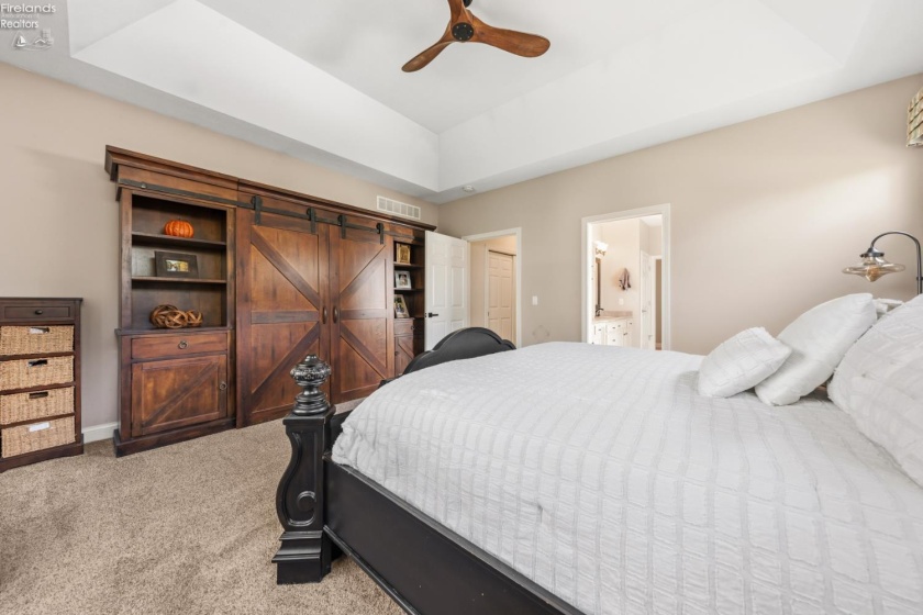 2580 Fairfield Drive, Avon, 44011, 3 Bedrooms Bedrooms, ,3 BathroomsBathrooms,Residential,For Sale,Fairfield,20261694