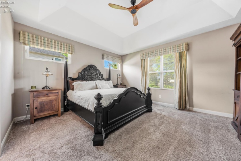 2580 Fairfield Drive, Avon, 44011, 3 Bedrooms Bedrooms, ,3 BathroomsBathrooms,Residential,For Sale,Fairfield,20261694