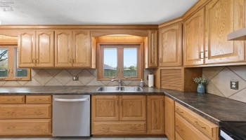 4561 Newbury, Vermilion, 44089, 3 Bedrooms Bedrooms, ,2 BathroomsBathrooms,Residential,For Sale,Newbury,20261587