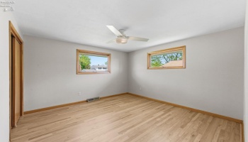 4561 Newbury, Vermilion, 44089, 3 Bedrooms Bedrooms, ,2 BathroomsBathrooms,Residential,For Sale,Newbury,20261587