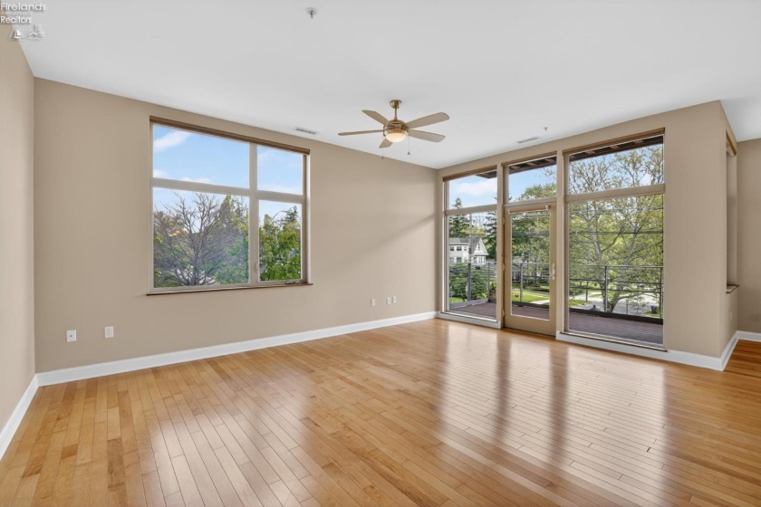 65 college, Oberlin, 44074, 2 Bedrooms Bedrooms, ,2 BathroomsBathrooms,Residential,For Sale,college,20261702