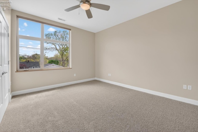 65 college, Oberlin, 44074, 2 Bedrooms Bedrooms, ,2 BathroomsBathrooms,Residential,For Sale,college,20261702