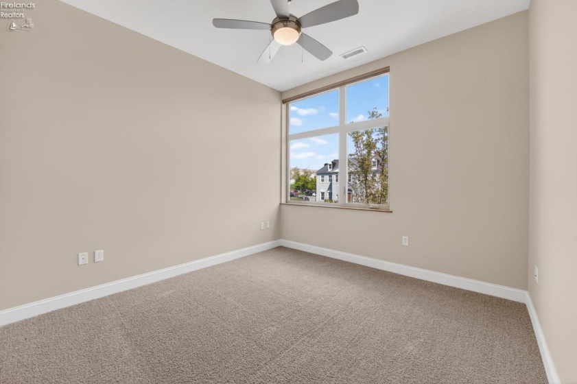 65 college, Oberlin, 44074, 2 Bedrooms Bedrooms, ,2 BathroomsBathrooms,Residential,For Sale,college,20261702