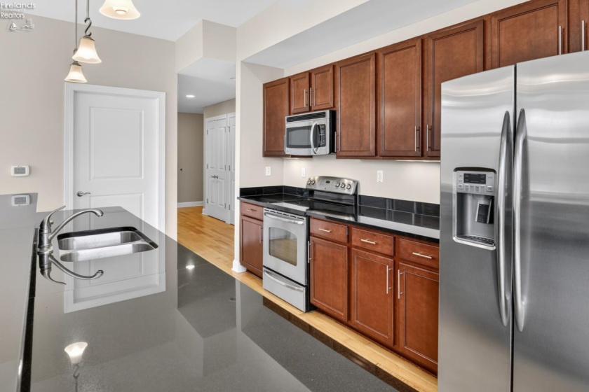 65 college, Oberlin, 44074, 2 Bedrooms Bedrooms, ,2 BathroomsBathrooms,Residential,For Sale,college,20261702