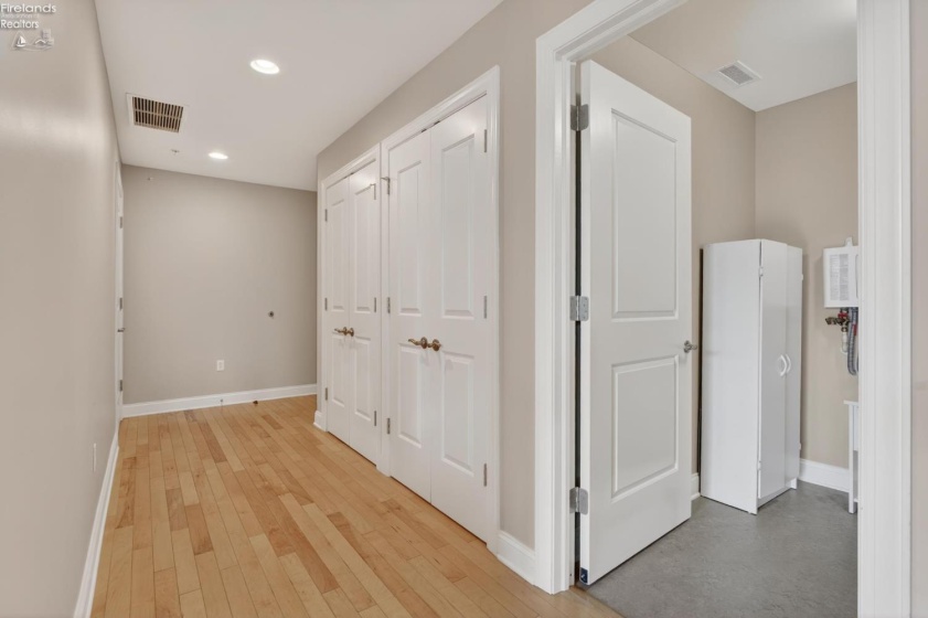 65 college, Oberlin, 44074, 2 Bedrooms Bedrooms, ,2 BathroomsBathrooms,Residential,For Sale,college,20261702