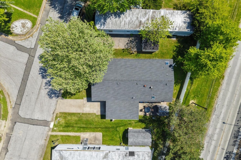 1805 Briarcrest Drive, Port Clinton, 43452, 3 Bedrooms Bedrooms, ,2 BathroomsBathrooms,Residential,For Sale,Briarcrest,20261675