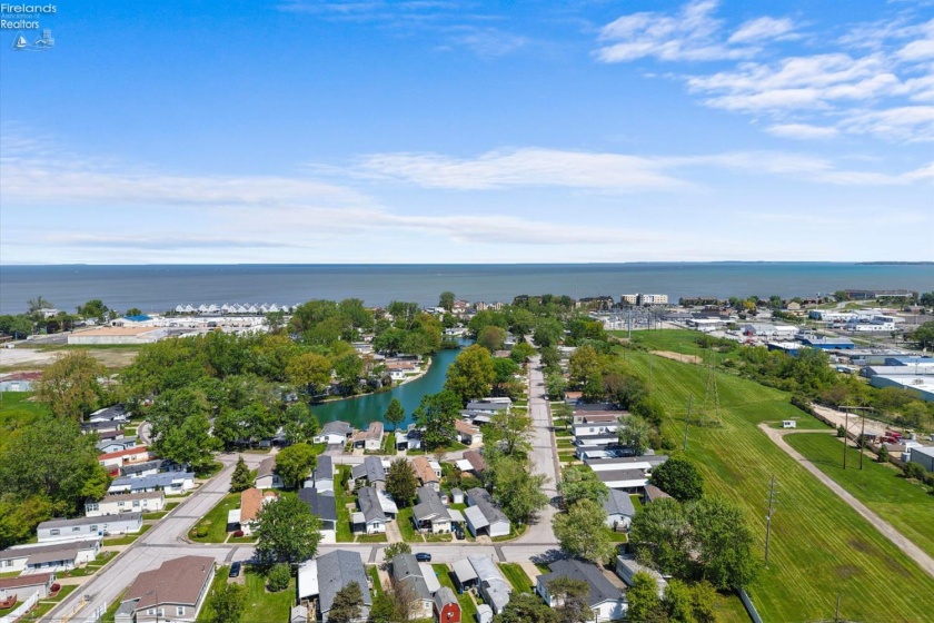 1805 Briarcrest Drive, Port Clinton, 43452, 3 Bedrooms Bedrooms, ,2 BathroomsBathrooms,Residential,For Sale,Briarcrest,20261675