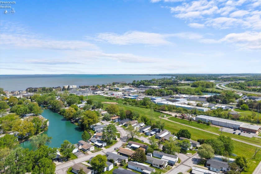 1805 Briarcrest Drive, Port Clinton, 43452, 3 Bedrooms Bedrooms, ,2 BathroomsBathrooms,Residential,For Sale,Briarcrest,20261675