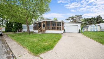 1805 Briarcrest Drive, Port Clinton, 43452, 3 Bedrooms Bedrooms, ,2 BathroomsBathrooms,Residential,For Sale,Briarcrest,20261675