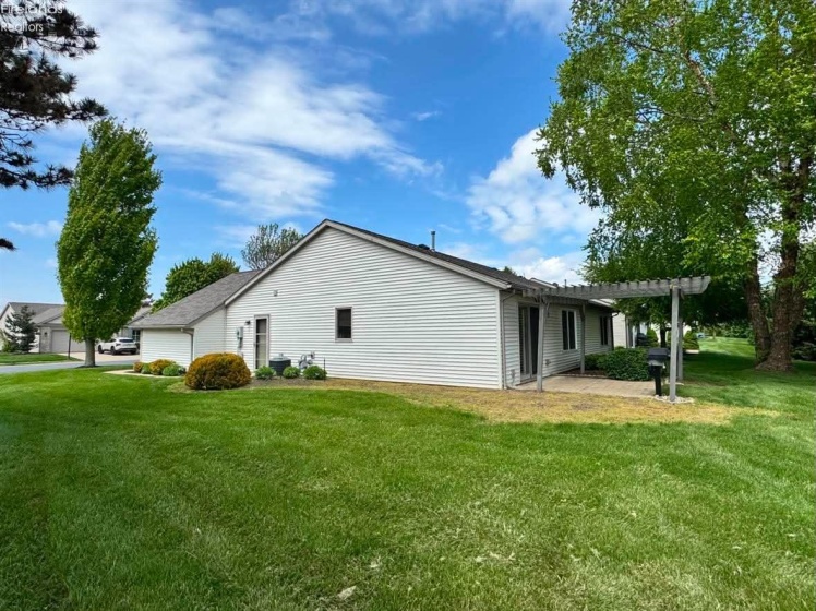 1724 Courtney Lane, Huron, 44839, 3 Bedrooms Bedrooms, ,2 BathroomsBathrooms,Residential,For Sale,Courtney,20261700