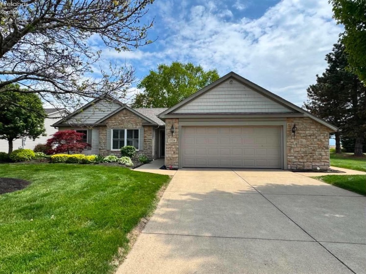 1724 Courtney Lane, Huron, 44839, 3 Bedrooms Bedrooms, ,2 BathroomsBathrooms,Residential,For Sale,Courtney,20261700