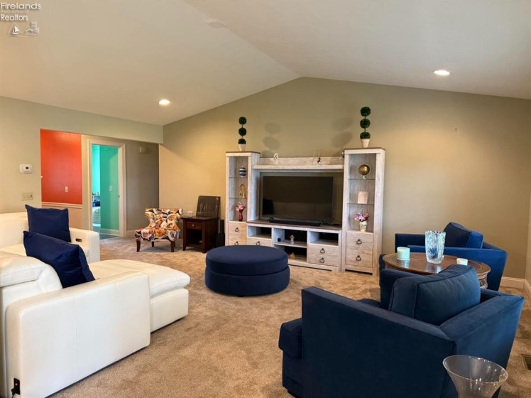 1724 Courtney Lane, Huron, 44839, 3 Bedrooms Bedrooms, ,2 BathroomsBathrooms,Residential,For Sale,Courtney,20261700