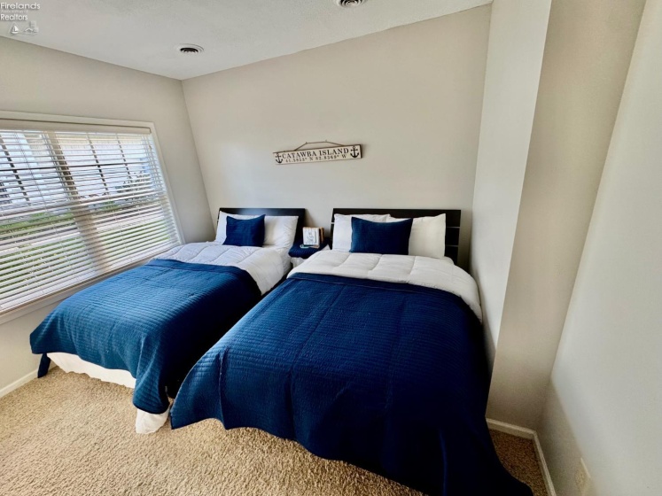 5228 Blue Teal Drive, Port Clinton, 43452, 2 Bedrooms Bedrooms, ,2 BathroomsBathrooms,Residential,For Sale,Blue Teal,20261705